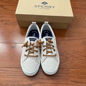 Women’s Sperry Top Sider Snakers 6.5 Never Worn. Beige